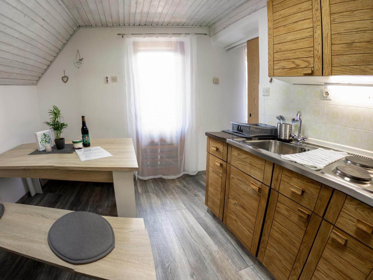 Apartma Petra Ravnik - Wanderer'S Hut Apartment Bohinj Exterior photo